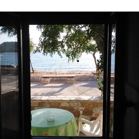 Ferienhaus Mani Seaside Trachila