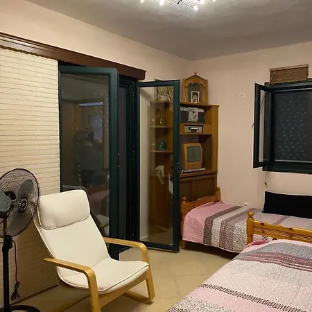 Ferienhaus Mani Seaside Trachila *
